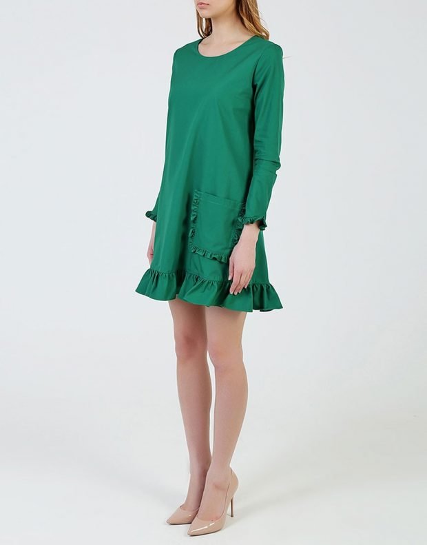 зеленое платье трапеция с рюшами