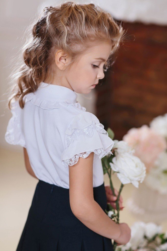 детская блузка белого цвета