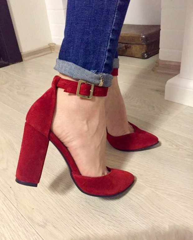 туфли замшевые красные на толстом каблуке 